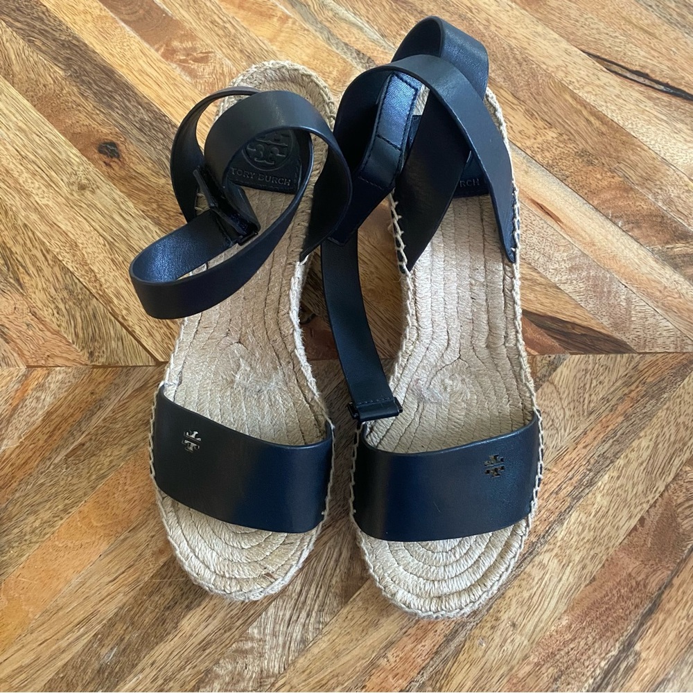 Tory Burch Black and Gold Espadrille Shoes with Cross-Strap Design - Picture 9 of 11